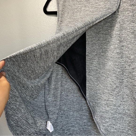 Athleta Active Wear Top Open Back XS heater gray T114 - Picture 7 of 7